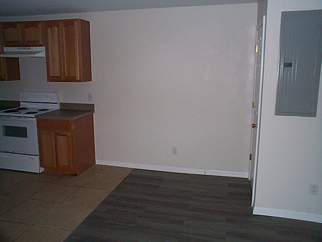 Photo 7 of 9047 N Travis Dr